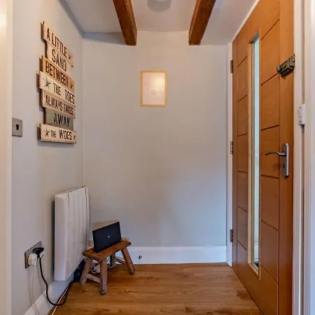 The Nest - Apartman Whitby